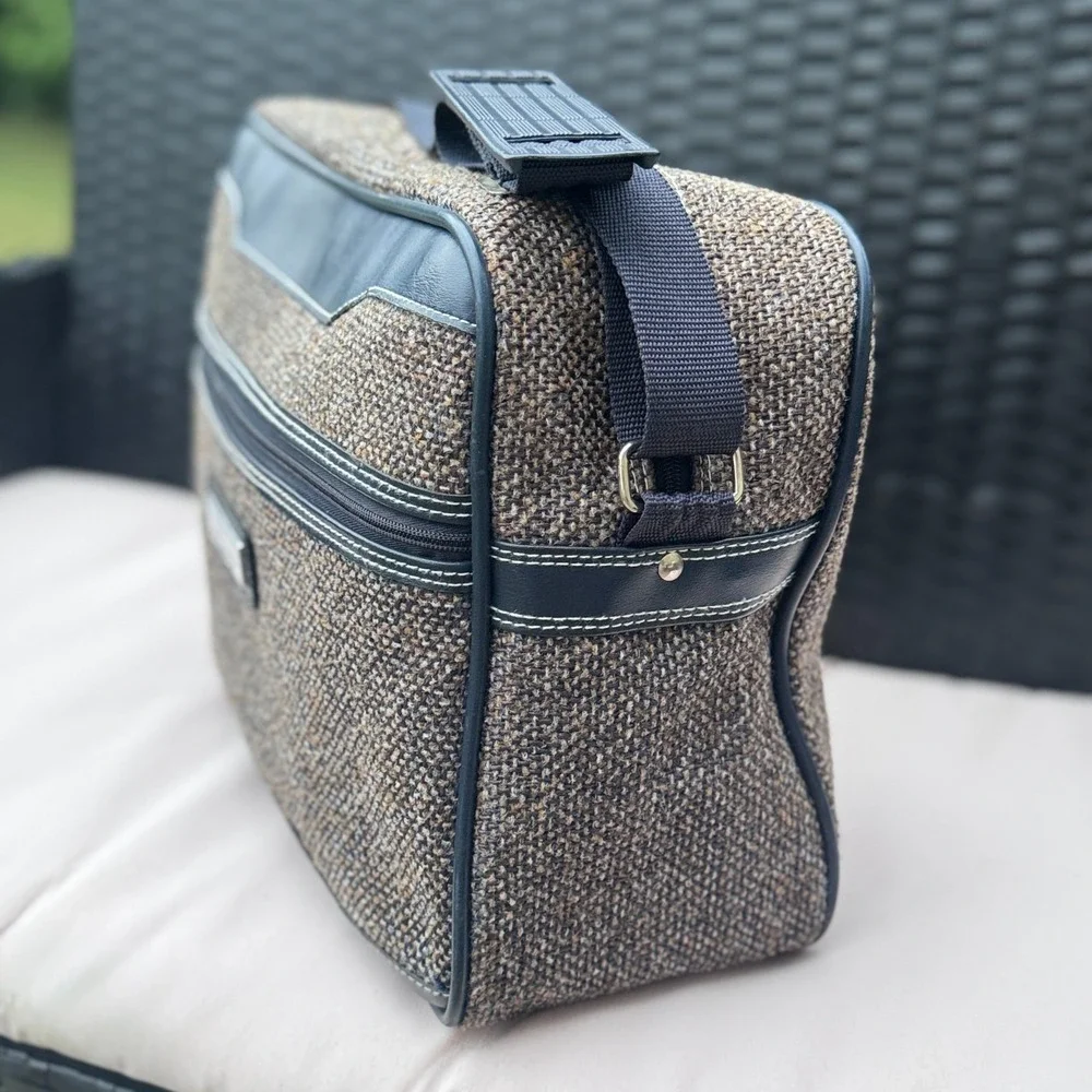 Vintage JORDACHE Brown Navy Tweed Travel Messenger Carry On Shoulder Bag Luggage